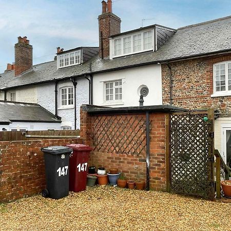 Beautiful Georgian Home In The Heart Of Chichester Eksteriør billede